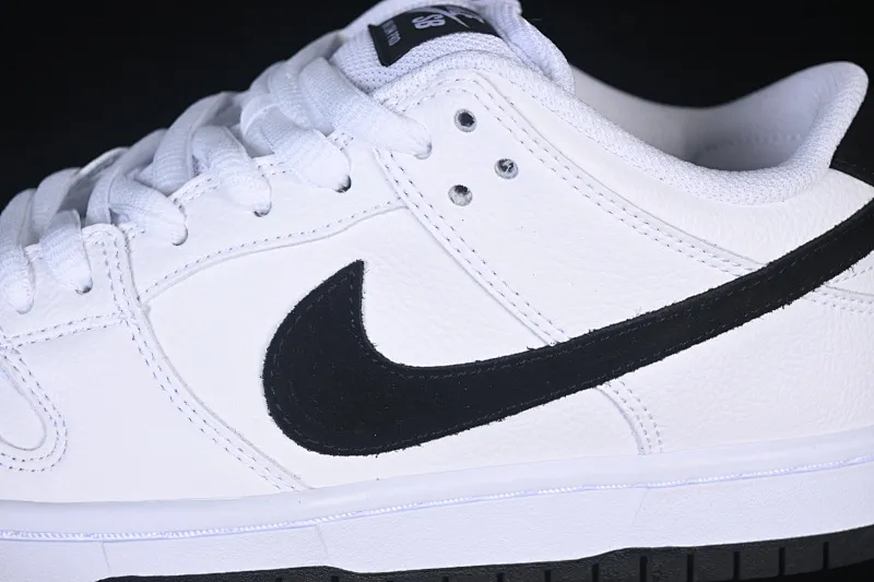 All Categories Nk SB Dunk Series Nk SB Dunk Low Low-top sneakers Nike SB Dunk Low Classic white and black Low-top casual sneakers HF3704-100